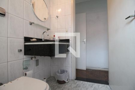 Casa à venda com 250m², 3 quartos e 2 vagasBanheiro da Suíte