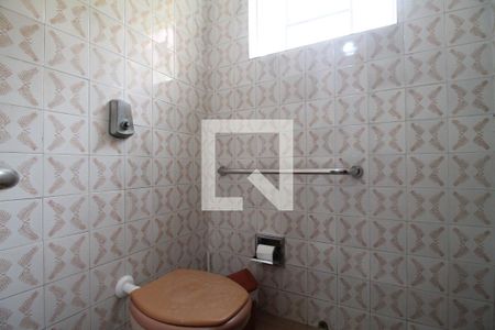 Casa à venda com 250m², 3 quartos e 2 vagasLavabo