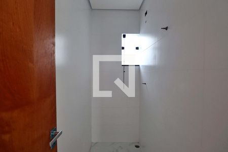 Banheiro do Quarto 1 - Suíte de apartamento à venda com 2 quartos, 60m² em Vila Sao Pedro, Santo André