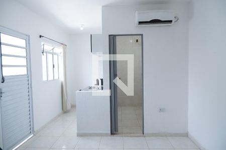 Casa para alugar com 1 quarto, 22m² em Jardim das Flores, Osasco