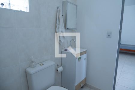 Banheiro de casa para alugar com 1 quarto, 22m² em Jardim das Flores, Osasco