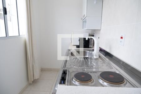 Cozinha de casa para alugar com 1 quarto, 22m² em Jardim das Flores, Osasco