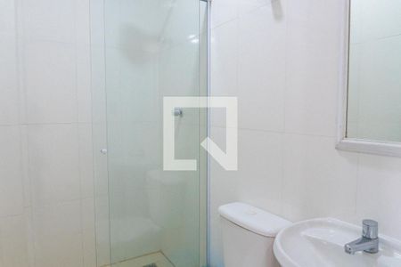 Banheiro de kitnet/studio para alugar com 1 quarto, 13m² em Vila Clementino, São Paulo