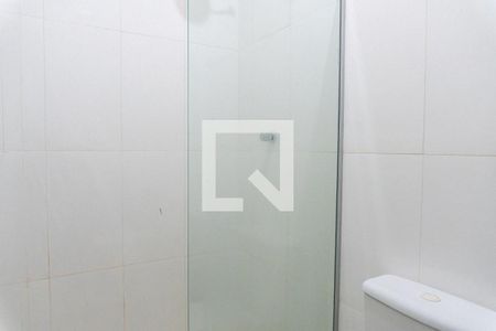 Banheiro de kitnet/studio para alugar com 1 quarto, 15m² em Vila Clementino, São Paulo