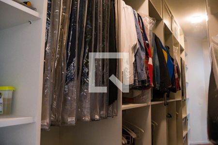 Apartamento à venda com 163m², 3 quartos e 2 vagasCloset da Suíte 3