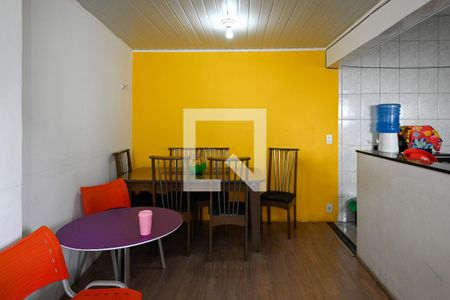 Casa à venda com 115m², 4 quartos e sem vagaSala Casa 2