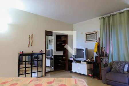 Casa à venda com 847m², 5 quartos e 6 vagas Casa à venda com 847m², 5 quartos e 6 vagasSuíte 1