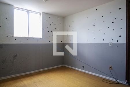 Casa à venda com 847m², 5 quartos e 6 vagas Casa à venda com 847m², 5 quartos e 6 vagasQuarto 3