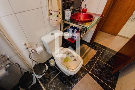 Casa à venda com 220m², 3 quartos e 2 vagasBanheiro Social