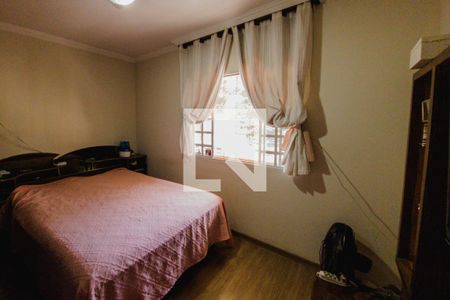 Casa à venda com 220m², 3 quartos e 2 vagasSuite