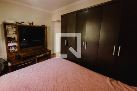 Casa à venda com 220m², 3 quartos e 2 vagasSuite