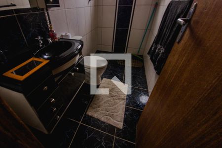 Casa à venda com 220m², 3 quartos e 2 vagasBanheiro da Suíte 