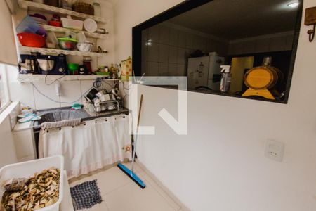 Casa à venda com 220m², 3 quartos e 2 vagasÁrea de Serviço