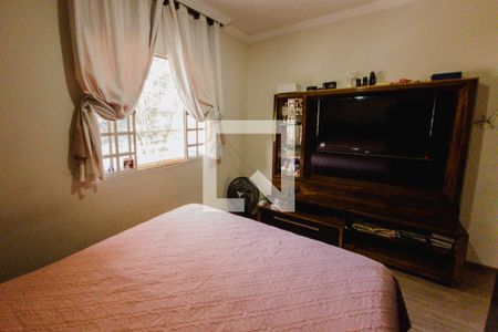 Casa à venda com 220m², 3 quartos e 2 vagasSuite