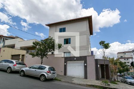Apartamento para alugar com 100m², 2 quartos e 1 vagaFachada