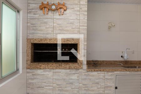 Casa à venda com 270m², 4 quartos e 4 vagasFundos Churrasqueira