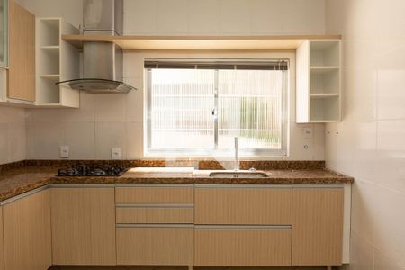 Casa à venda com 270m², 4 quartos e 4 vagasCozinha