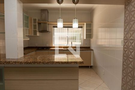 Casa à venda com 270m², 4 quartos e 4 vagasCozinha