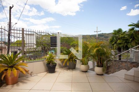 Casa à venda com 270m², 4 quartos e 4 vagasÁrea de frente