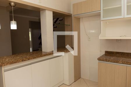 Casa à venda com 270m², 4 quartos e 4 vagasCozinha