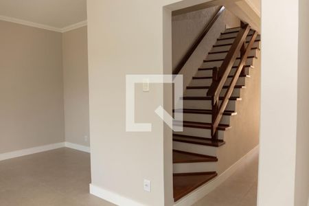 Casa à venda com 270m², 4 quartos e 4 vagasSala