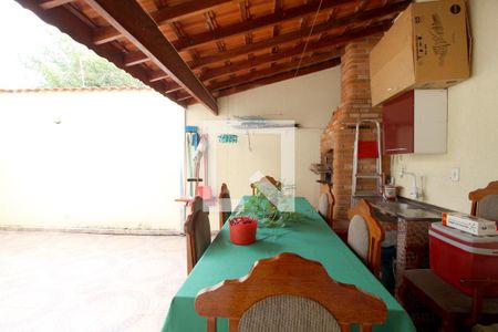 Casa para alugar com 190m², 3 quartos e 8 vagasÁrea Externa