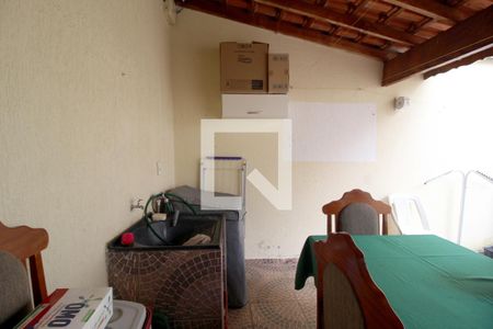 Casa para alugar com 190m², 3 quartos e 8 vagasÁrea de Serviço