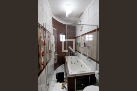 Casa para alugar com 190m², 3 quartos e 8 vagasBanheiro da Suíte 3