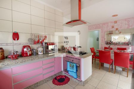 Casa para alugar com 190m², 3 quartos e 8 vagasCopa