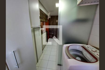 Apartamento à venda com 80m², 3 quartos e 1 vagaÁrea de Serviço