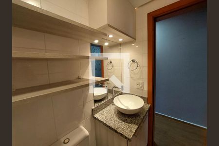 Apartamento à venda com 80m², 3 quartos e 1 vagaBanheiro Social