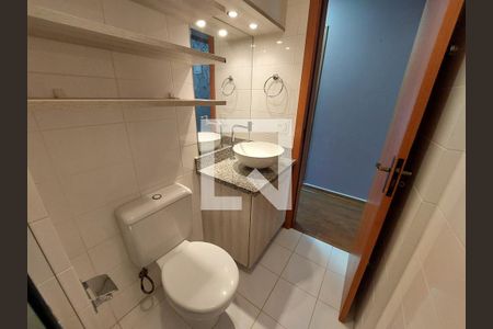 Apartamento à venda com 80m², 3 quartos e 1 vagaBanheiro Social