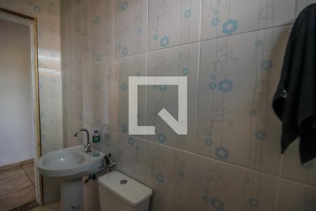 Casa à venda com 250m², 4 quartos e 3 vagas Casa à venda com 250m², 4 quartos e 3 vagasBanheiro