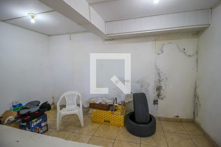 Casa à venda com 250m², 4 quartos e 3 vagas Casa à venda com 250m², 4 quartos e 3 vagasEdícula