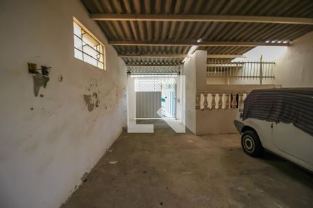 Casa à venda com 250m², 4 quartos e 3 vagas Casa à venda com 250m², 4 quartos e 3 vagasGaragem