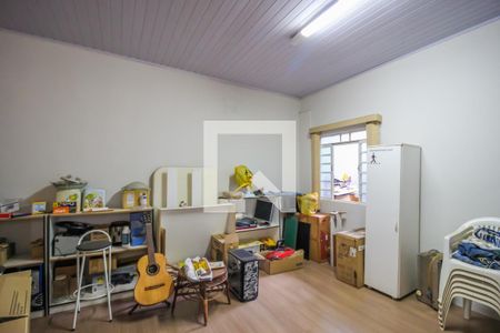 Casa à venda com 250m², 4 quartos e 3 vagas Casa à venda com 250m², 4 quartos e 3 vagasEdícula