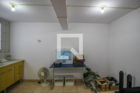 Casa à venda com 250m², 4 quartos e 3 vagas Casa à venda com 250m², 4 quartos e 3 vagasEdícula