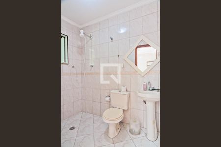 Casa para alugar com 600m², 4 quartos e 4 vagasBanheiro de Serviço