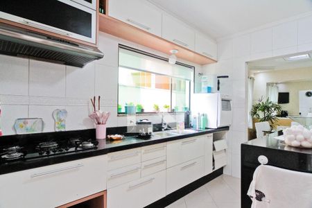 Casa para alugar com 600m², 4 quartos e 4 vagasCozinha