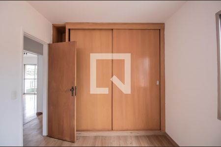 Apartamento à venda com 110m², 3 quartos e 2 vagasQuarto 2