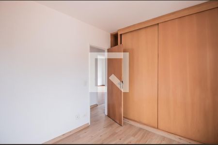 Apartamento à venda com 110m², 3 quartos e 2 vagasQuarto 2
