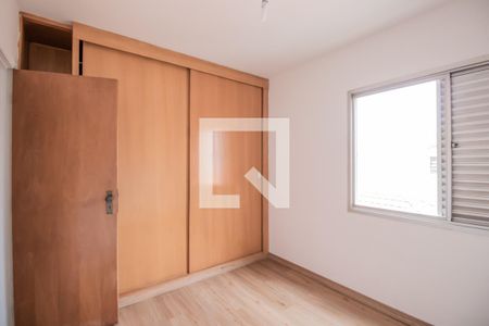 Apartamento à venda com 110m², 3 quartos e 2 vagasQuarto 2