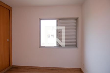 Apartamento à venda com 110m², 3 quartos e 2 vagasQuarto 2