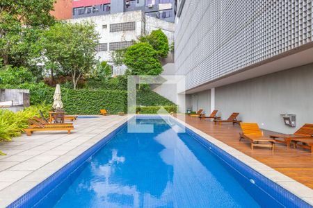 Apartamento para alugar com 130m², 2 quartos e 2 vagas Apartamento para alugar com 130m², 2 quartos e 2 vagasÁrea comum - Piscina