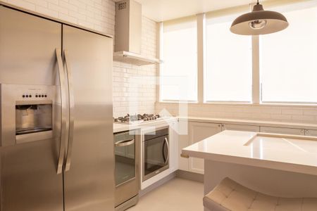 Apartamento para alugar com 130m², 2 quartos e 2 vagas Apartamento para alugar com 130m², 2 quartos e 2 vagasCozinha