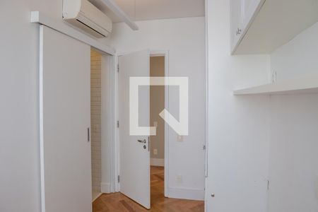 Apartamento para alugar com 130m², 2 quartos e 2 vagas Apartamento para alugar com 130m², 2 quartos e 2 vagasSuíte 2