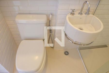 Apartamento para alugar com 130m², 2 quartos e 2 vagas Apartamento para alugar com 130m², 2 quartos e 2 vagasBanheiro da Suíte 2