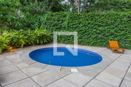 Apartamento para alugar com 130m², 2 quartos e 2 vagas Apartamento para alugar com 130m², 2 quartos e 2 vagasÁrea comum - Piscina