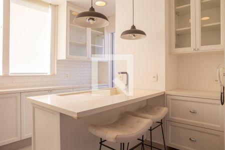 Apartamento para alugar com 130m², 2 quartos e 2 vagas Apartamento para alugar com 130m², 2 quartos e 2 vagasCozinha