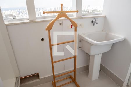 Apartamento para alugar com 130m², 2 quartos e 2 vagas Apartamento para alugar com 130m², 2 quartos e 2 vagasÁrea de Serviço